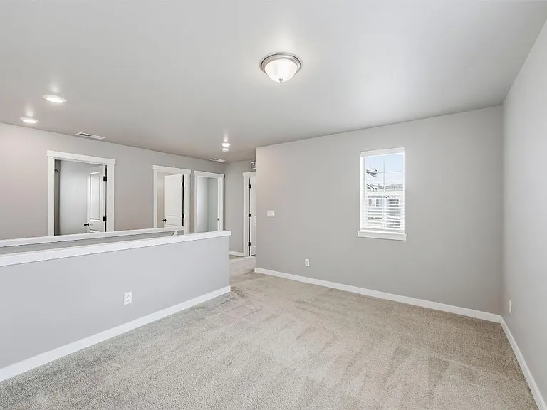 831 Burwood St SE — Photo 21