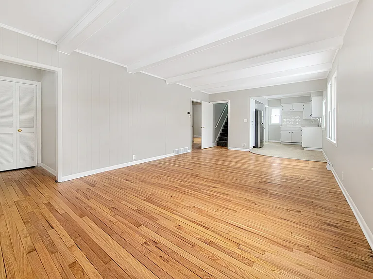 3129 14th Ave — Photo 3