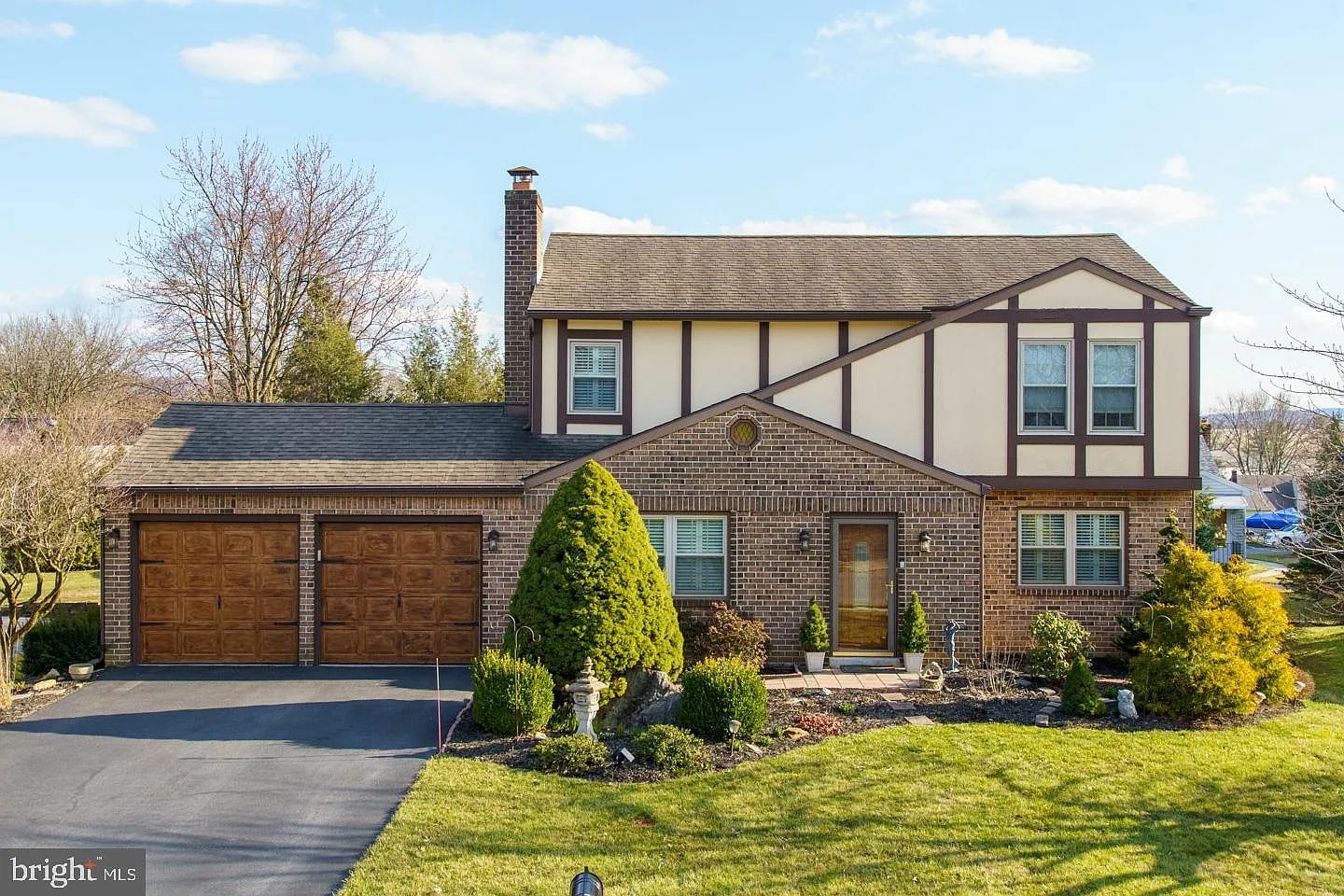 4216 Danor Dr photo 1