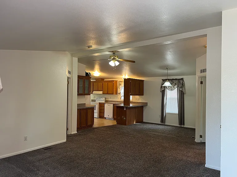 130 Stone Ct — Photo 4