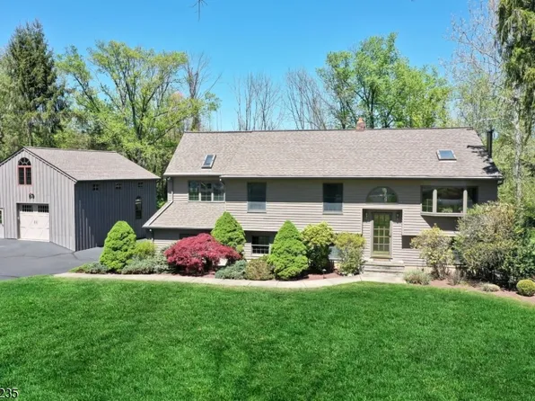 18 Bissell Road, Tewksbury Twp., NJ 08833