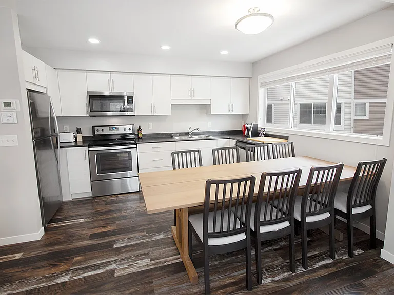 100 Southview Cres #1401 — Photo 31