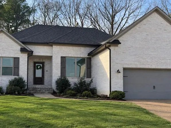 15 Winding Wood Dr, Humboldt, TN 38343