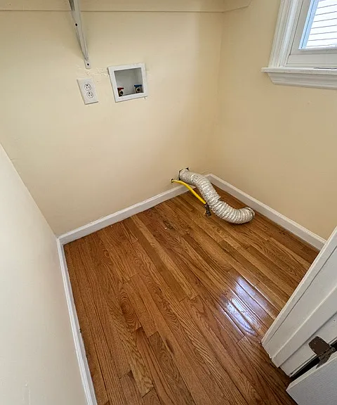 53-55 Hinsdale Pl — Photo 7