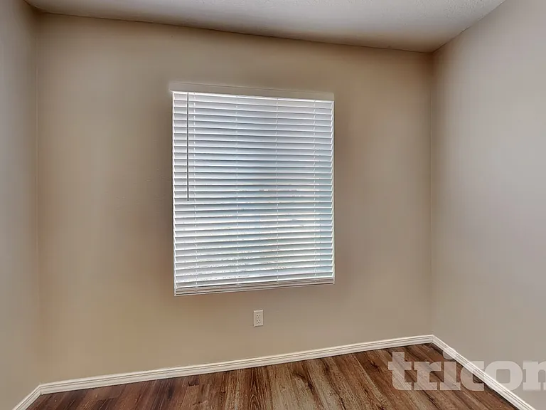 2736 Wilder Loop NE — Photo 11