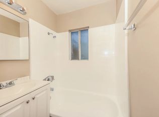 2736 Saint Elmo Dr, Rialto, CA 92376