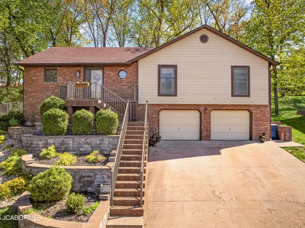 1049 Roseridge Cir, Jefferson City, MO 65101