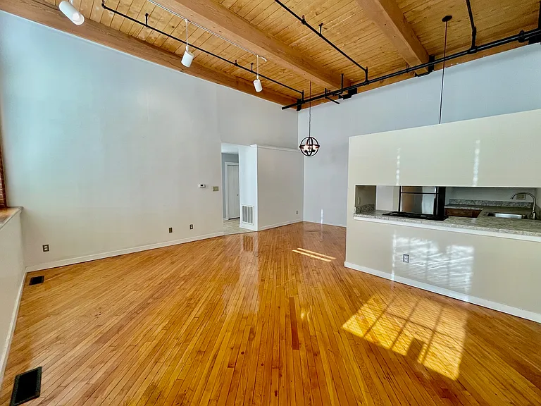 1st Fl 2 bedroom living/dining/kitchen