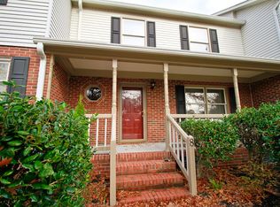 8 N Valasia Rd, Poquoson, VA 23662