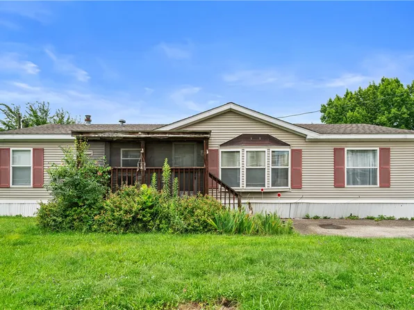 736 Regent Dr, Washington, PA 15301