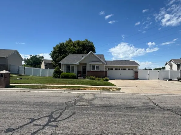 3193 W 4725 S, Roy, UT 84067