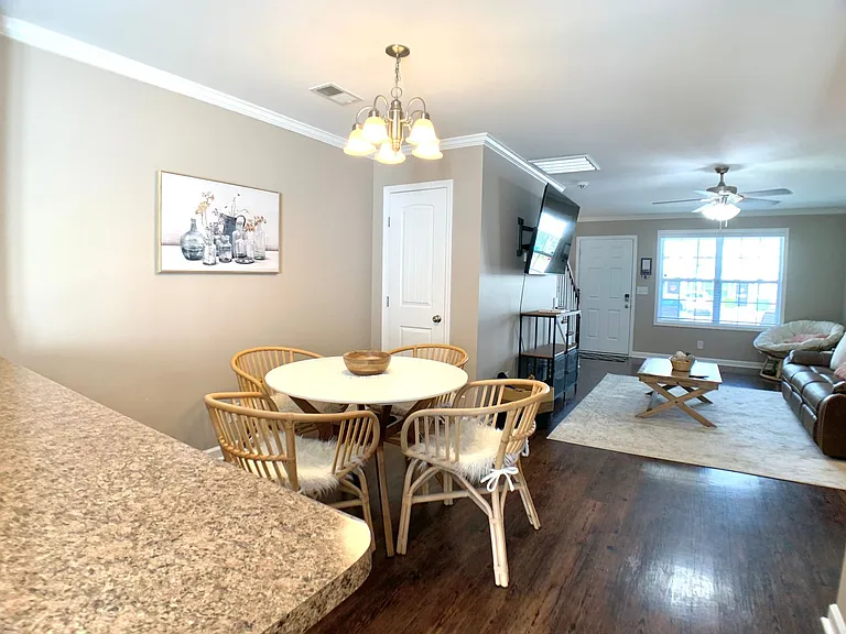 308 Sam Houston Cir — Photo 10