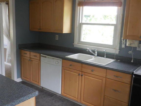 2nd image of 1314 Brownell St