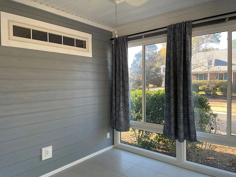621 Riverwood Dr SE — Photo 10