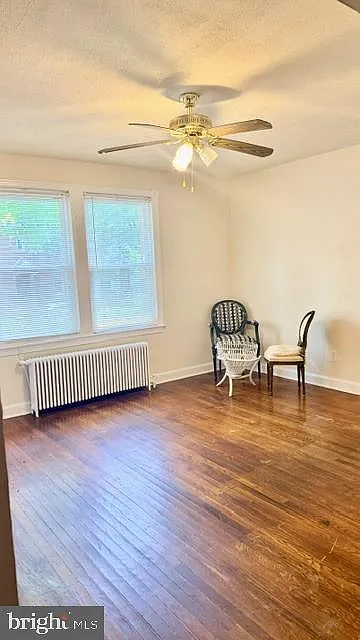 Building Photo - 1424 Staples St NE #1