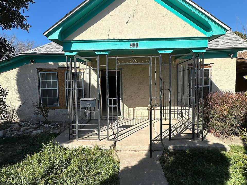 1st image of 211 W Tilden St