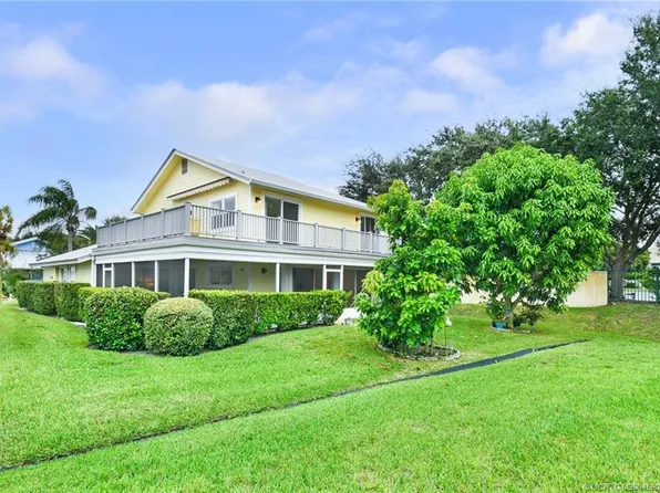 3306 NE Catamaran Ter, Jensen Beach, FL 34957