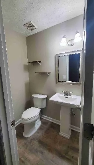 7494 Fairpoint Rd — Photo 17