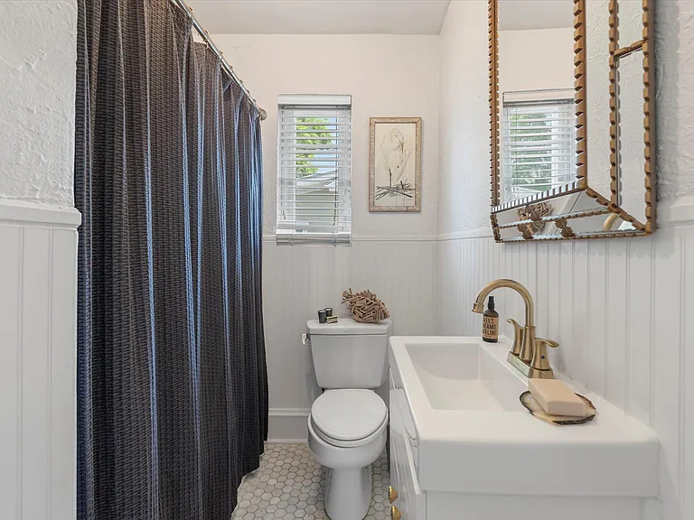 20 Reid St #A — Photo 21