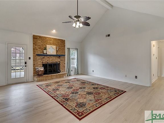 3rd image of 297 Boyd Drive
