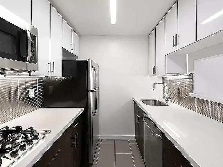 184 Lexington Ave #8E — Photo 3