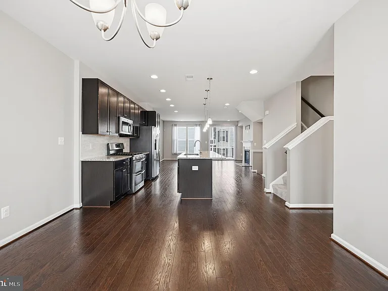 650 Aspen Rd #108 — Photo 5