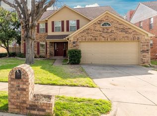 3124 Rustic Woods Dr, Bedford, TX 76021