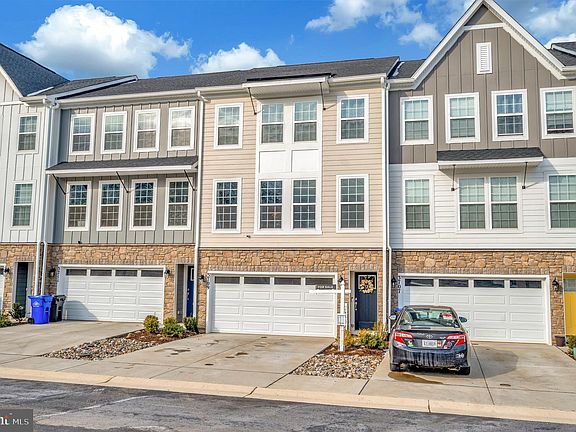 3rd image of 3709 Allington Ct