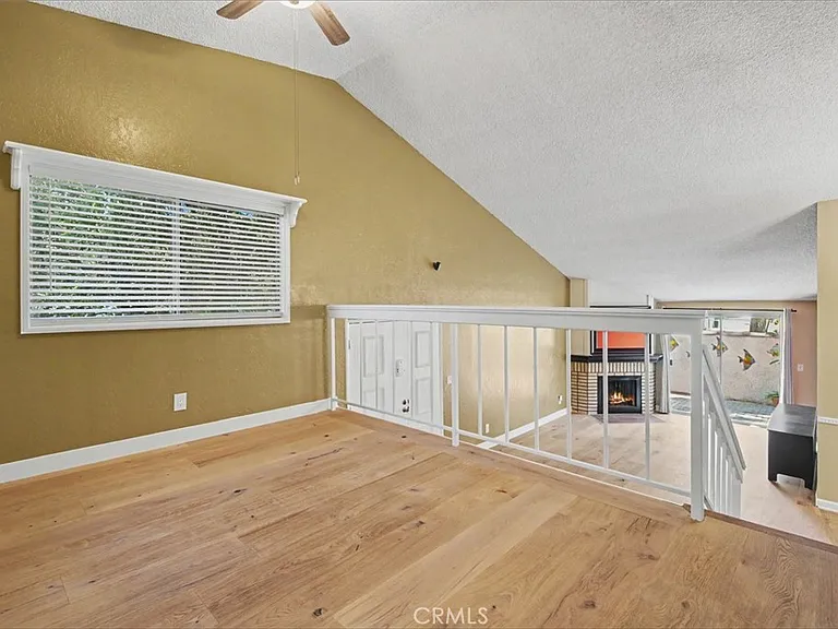 21019 Gresham St #22 — Photo 11