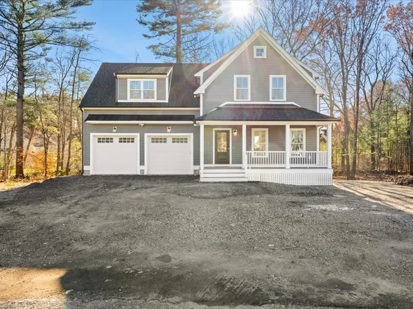 10 Matthew Ln, Mansfield, MA 02048