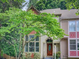 9599 Pierrpont St, Burke, VA 22015