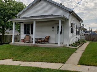 909 Vine St, Union Grove, WI 53182