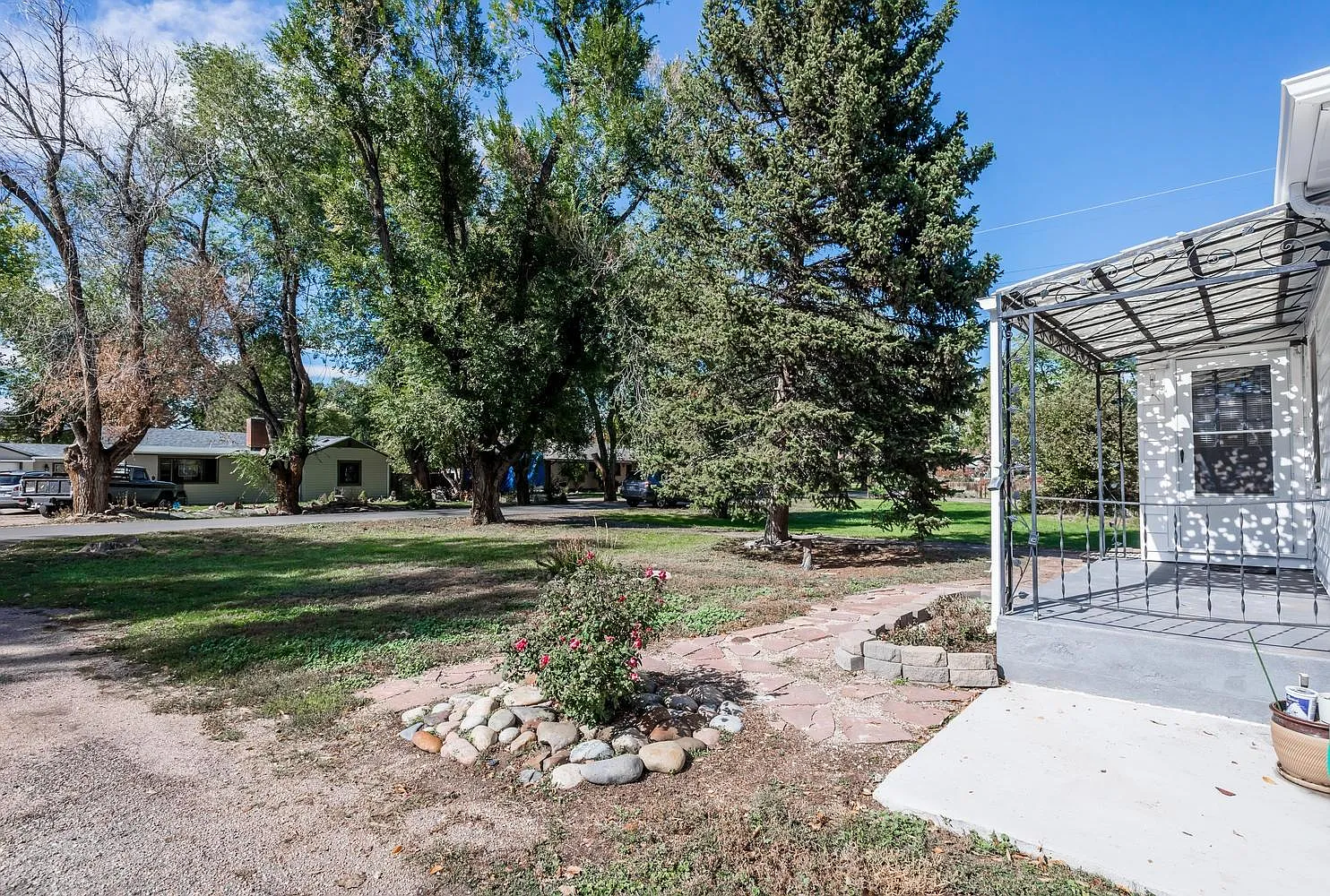 2 bed, 800 sqft, $1,500 — Photo 3