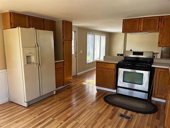 4th image of 28 Owen Court