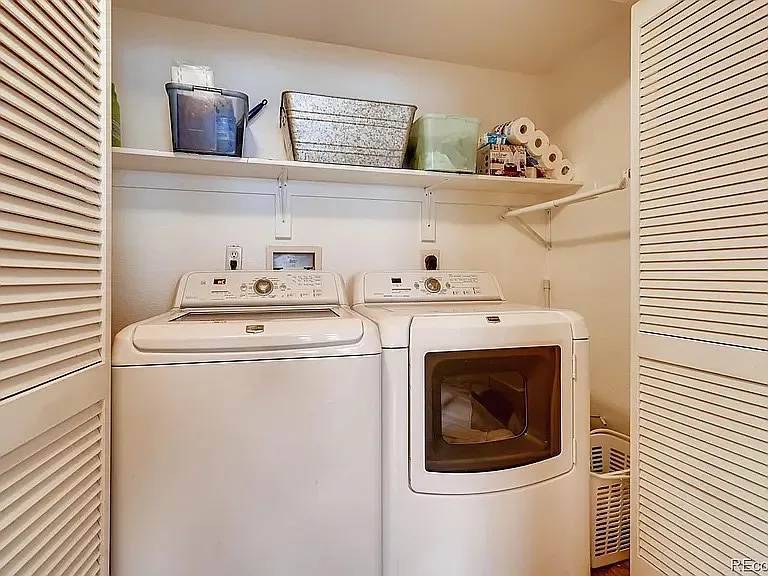 2430 W 82nd Pl #2B — Photo 17