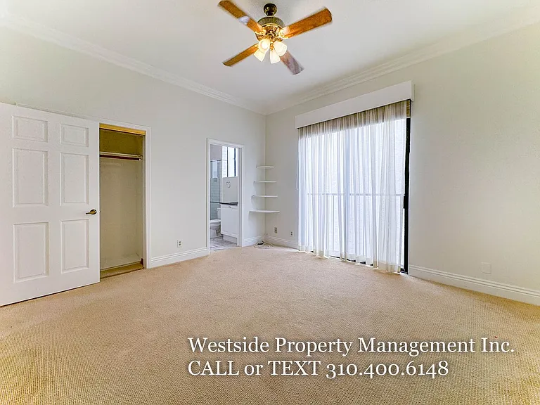 911 5th St #202 — Photo 18
