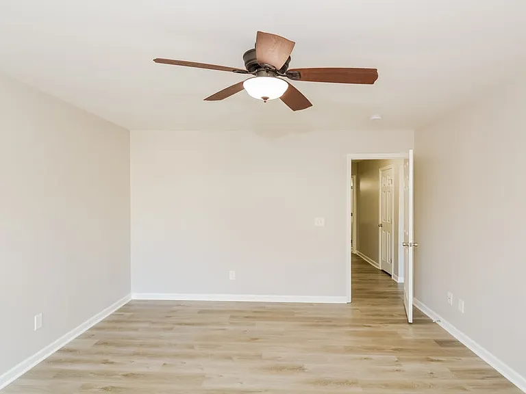 235 Chadford Pl — Photo 14