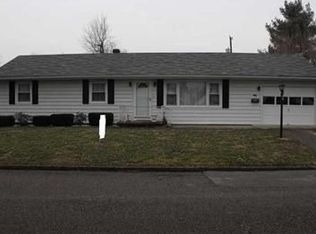 114 Collins Ct, Circleville, OH 43113