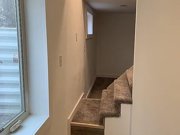 2 bed, 704 sqft, $1,700 — Photo 4