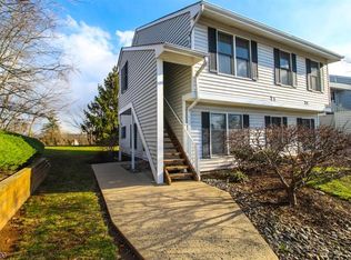 382 Burdock Ct, Three Bridges, NJ 08887