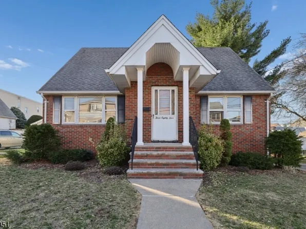 384 Madeline Ave, Garfield City, NJ 07026