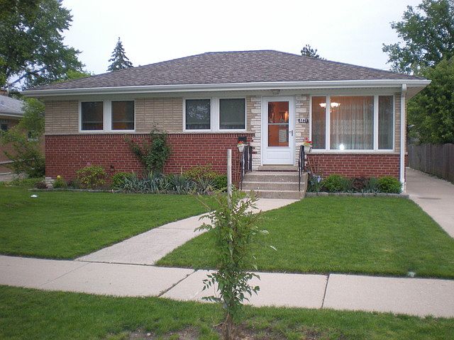 1st image of 8821 N Oswego Ave
