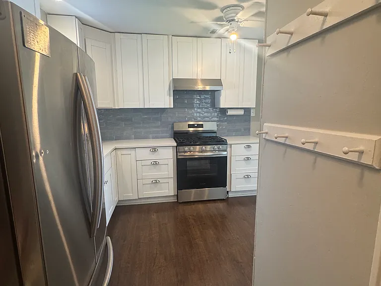 200 Elm St — Photo 15