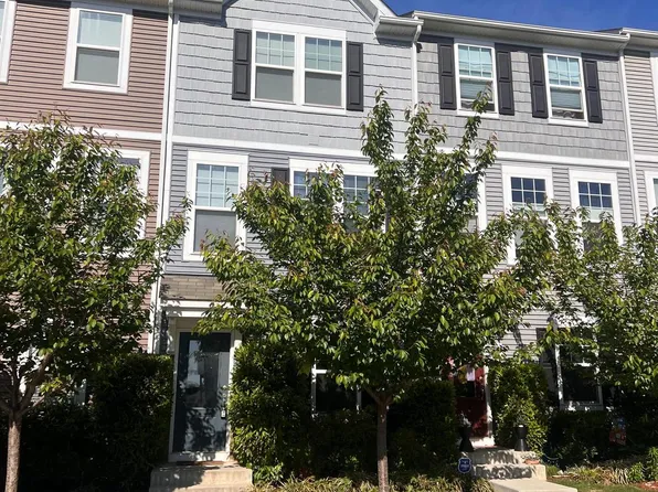 36 Anthem St, Ranson, WV 25438