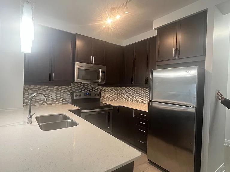 15 Maple Ave #1107 — Photo 10