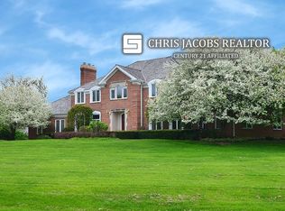 1023 Muirfield Rd, Inverness, IL 60067