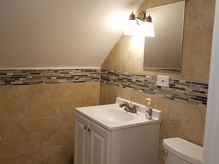 2908 W 38th Pl — Photo 3