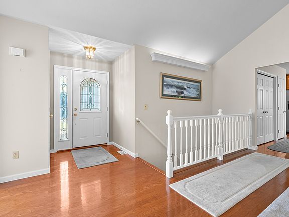 2nd image of 1010 Goodsell St