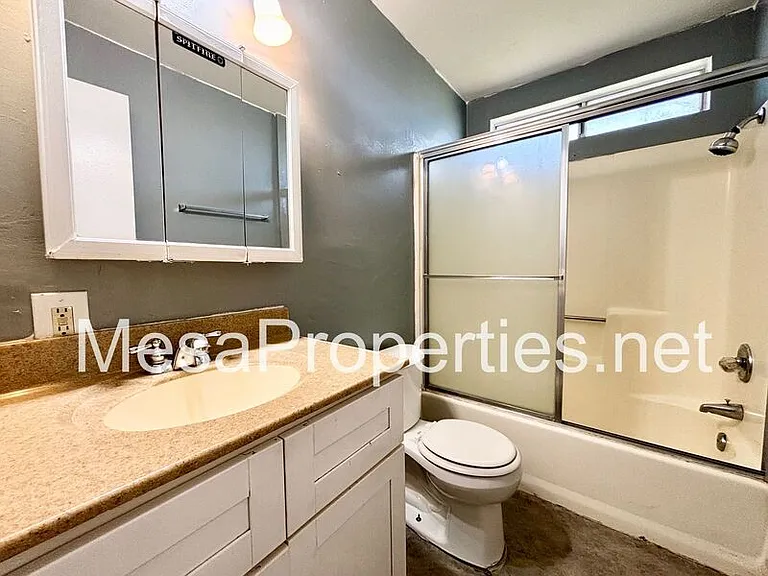 16142 Orange St #A — Photo 12
