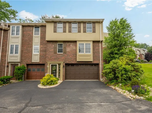 15 Hennig Dr, Pittsburgh, PA 15236